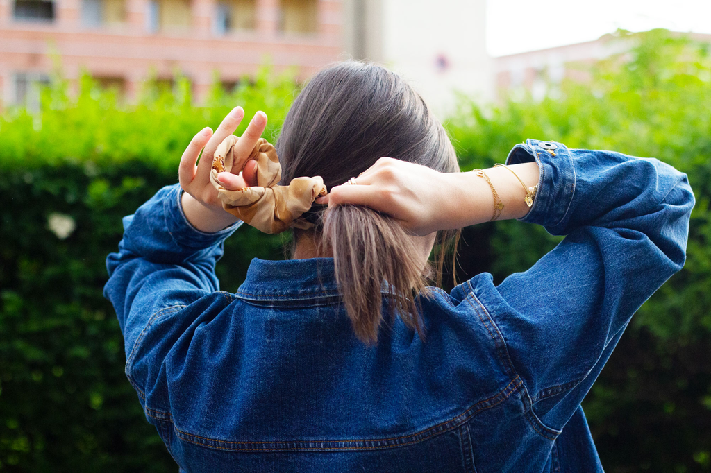 Why Textile Scrunchies Are the Upgrade Your Hair Deserves